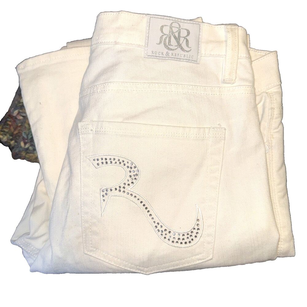 Ladies Rock & Republic Size 14M, White, Low Rise, Slim Fit, Bootcut, Jeans EUC